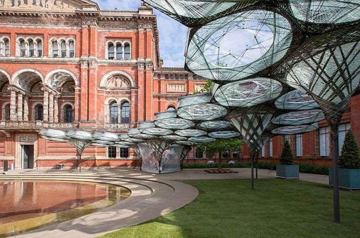 elytra-filament-pavilion-robotic-fabrication-victoria-and-albert-museum-london-designboom-01.jpg