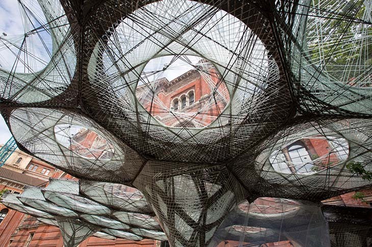 elytra-filament-pavilion-robotic-fabrication-victoria-and-albert-museum-london-designboom-05.jpg