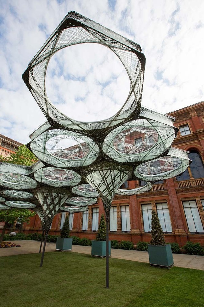 elytra-filament-pavilion-robotic-fabrication-victoria-and-albert-museum-london-designboom-06.jpg