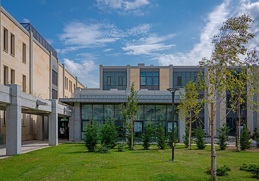 Mi_mar-Mimarlik---FSMVU-Topkapı-Campus-03.jpg