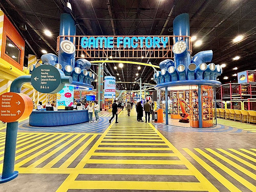 GAME-FACTORY_I-AM_Özdilek_72dpi_14.jpg