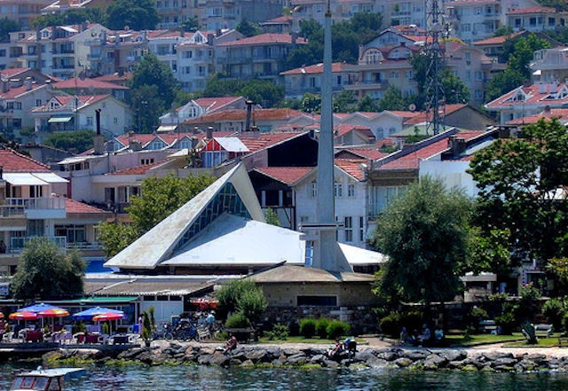 Kınalıada Camisi.jpg