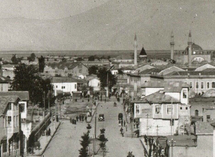 Konağın Alaaddin tepesinden çekilmiş fotosu.jpg