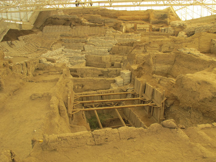 çatalhöyük - güney korugan 1.JPG