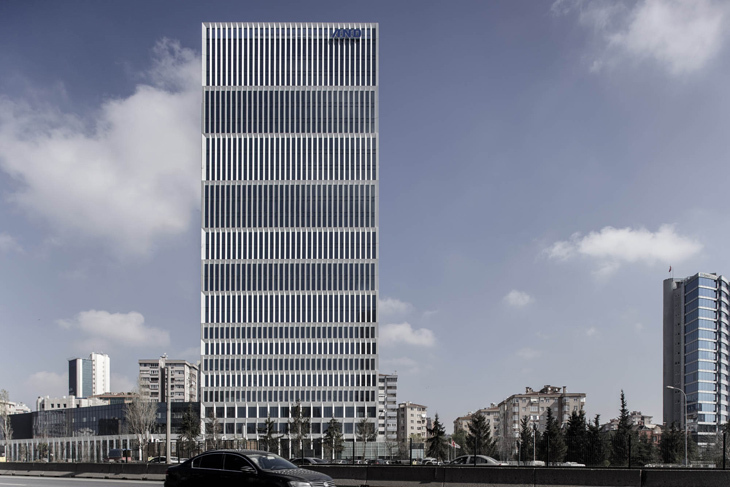 hpp_and_exterior_og_02.jpg