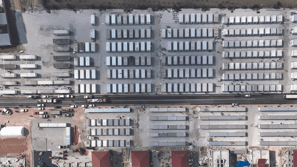 00.02.gif