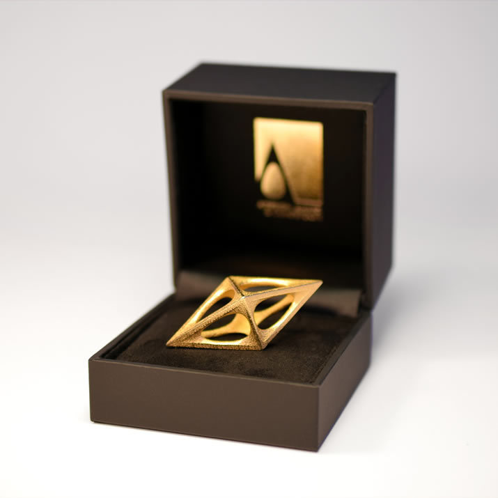 Gold-Trophy-in-Box.jpg