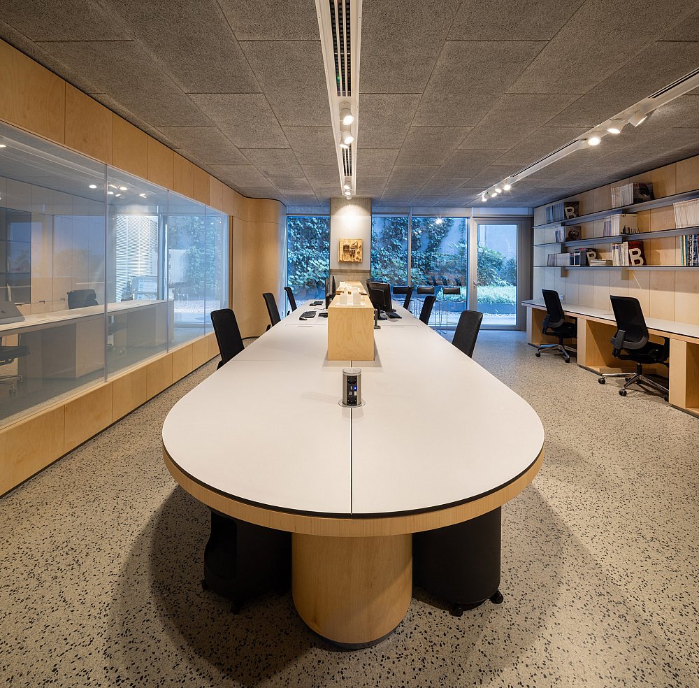 D6938_R5_StudioMajo_r.jpg