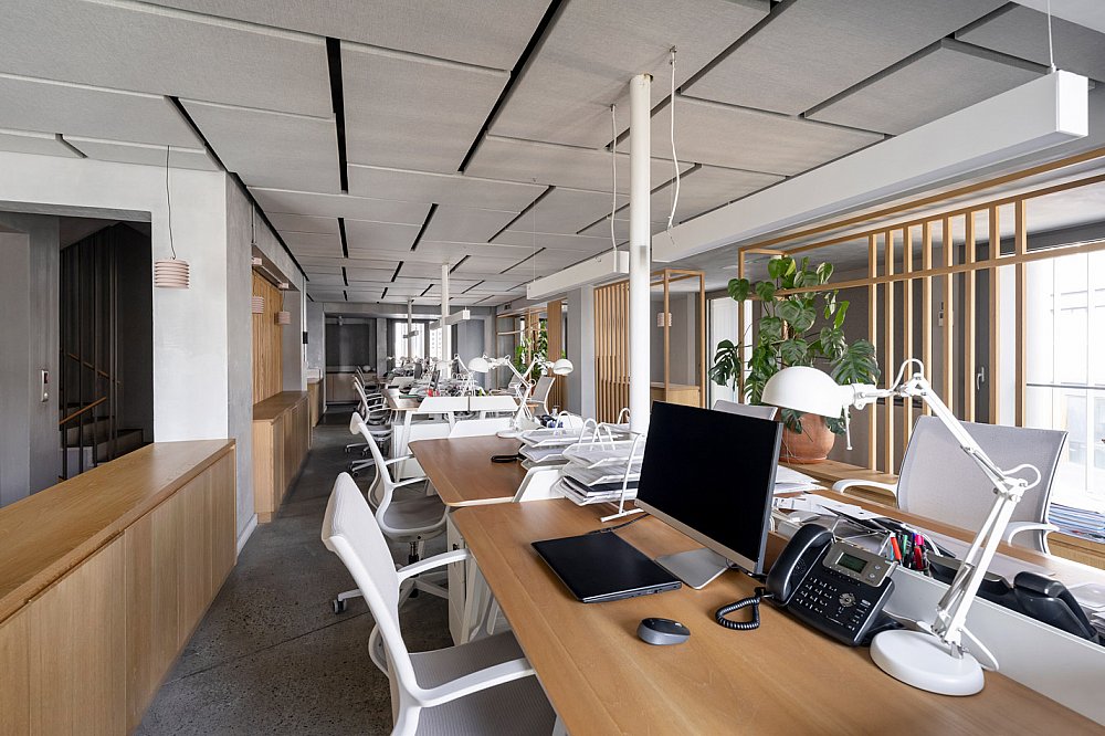 09-WorkSpace.jpg