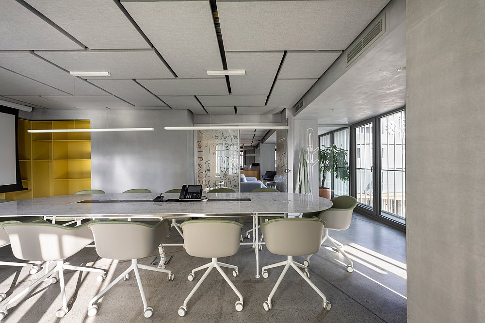 10-Meeting.jpg