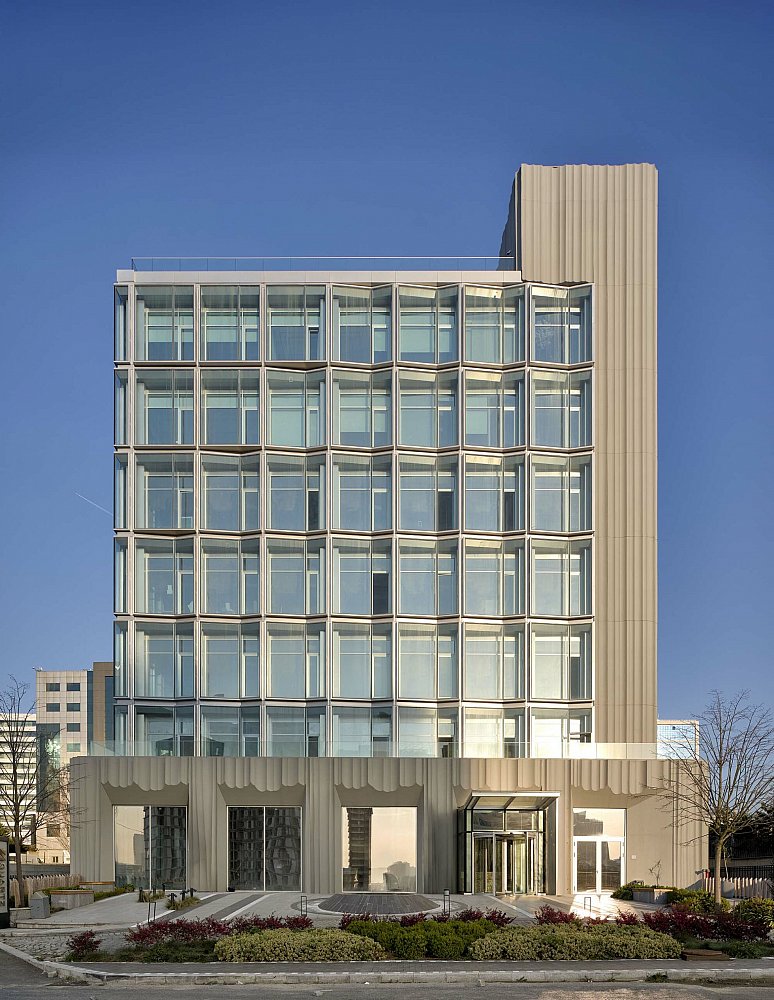 02-Quartz-Plaza-by-Salon-scaled.jpg