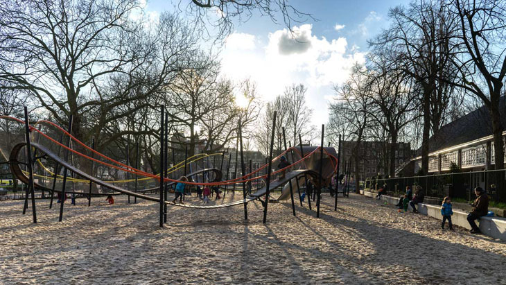 play garland oosterpark, carve.jpg