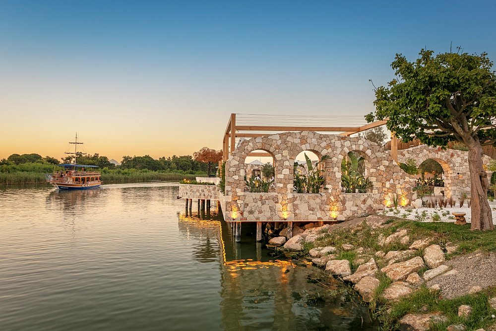 Titanic Deluxe Golf Belek_Yamas Restaurant (1).jpg