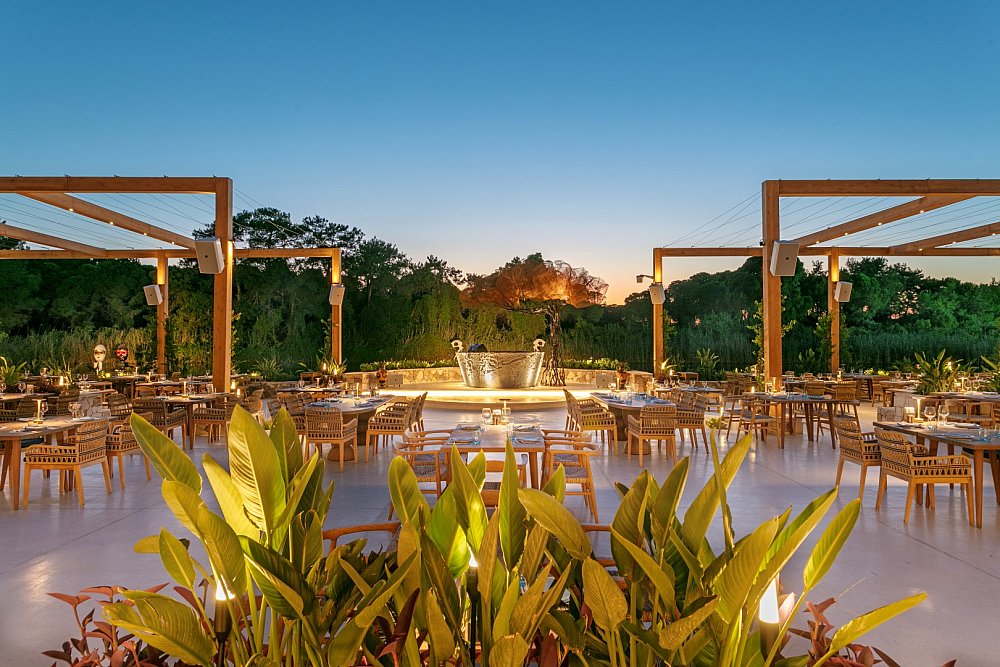 Titanic Deluxe Golf Belek_Yamas Restaurant (7).jpg