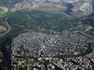 10 - 1- Diyarbakır Fortress and Hevsel Gardens - Merthan Anik  - 2013.jpg