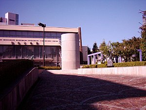 sh-p-mon-02.jpg