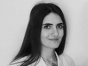 hande_yildiz_dottirini.jpg