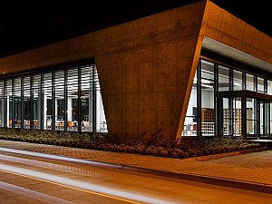 02 (4).jpg