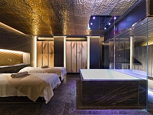 017-LONGLIFE HEALTH SPA_SPA SUITE SAUNA_01.jpg