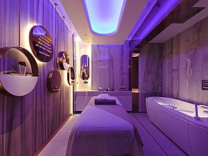 029-LONGLIFE HEALTH SPA_LUCIA MAGNANI SKINCARE_CABINA CORPO_01_B.jpg