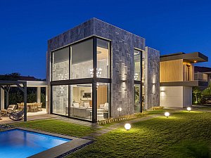 BAD-VillaMass_02-a.JPG