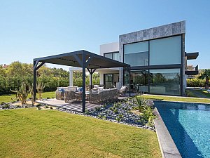 BAD-VillaMass_10-a.JPG