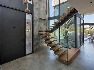 BAD-VillaMass_17-a.JPG