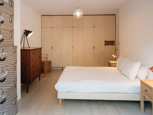maries-wardrobe-tsuruta-architecture-residential_dezeen_2364_col_16730.jpg