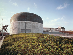 Kitakyushu-City-Library-fujitsuka.jpg