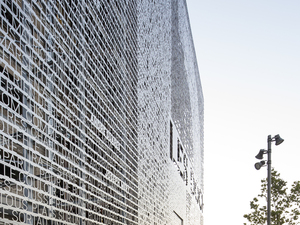 North Façade Detail ©Luc Boegly