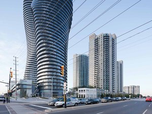 MAD_05049_Absolute Towers_p_03_dayview_by Iwan Baan_small.jpg