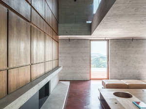 14_Living detail2000.jpg