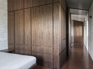32_Guest bedrooms2000.jpg