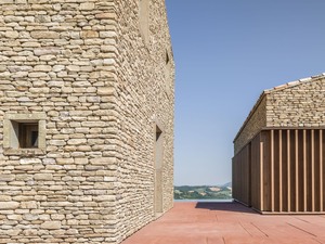 7_Ovest view2000.jpg