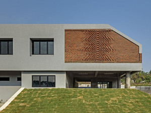 06 - East View.jpg