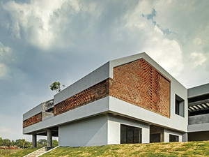 09 - North West View of the Library.jpg