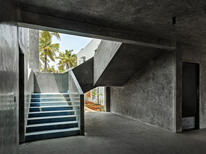 12 - Main Staircase Lobby.jpg