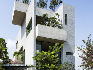 pic02_Exterior_OKI730.jpg