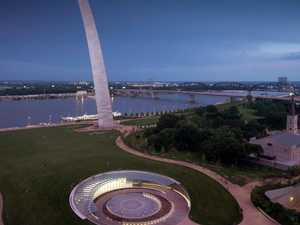 gateway_arch_museum_730_6.jpg