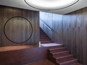 37_ Lower level entrance730.jpg