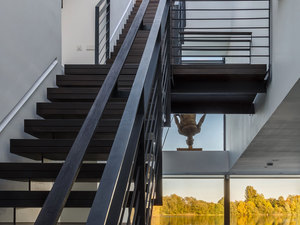 14_Glass_Villa.jpg