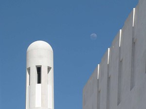 6_Detail of minaret_copyright_Hufton and Crow2000.jpg
