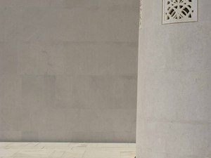 7_Detail of base of minaret_copyright_Hufton and Crow2000.jpg