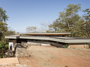 casa-hoja-flotante-8678-3-12000.jpg