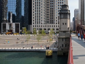 ChicagoRiverwalk_KateJoyce_14.jpg