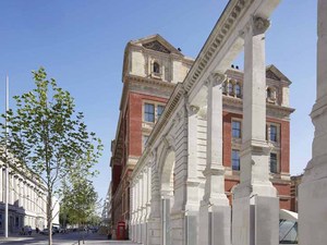 060_The Aston Webb Screen, the V&A Exhibition Road Quarter, designed by AL_A _Hufton+Crow2000730.jpg
