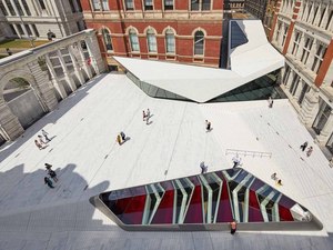 038_The Sackler Courtyard, V&A Exhibition Road Quarter, designed by AL_A _Hufton+Crow2000.jpg