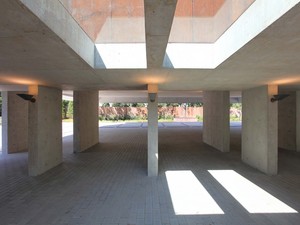 Shim-Sutcliffe Architects - Wong Dai Sin Temple -10- James Dow.jpg