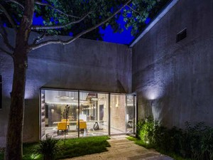 7-backyard-night-1730.jpg