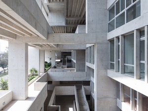 UTEC-Universidad-de-Ingenieria-y-Tecnologia,-Photo-credit-Iwan-Baan,-Courtesy-of-Grafton-Architects..jpg